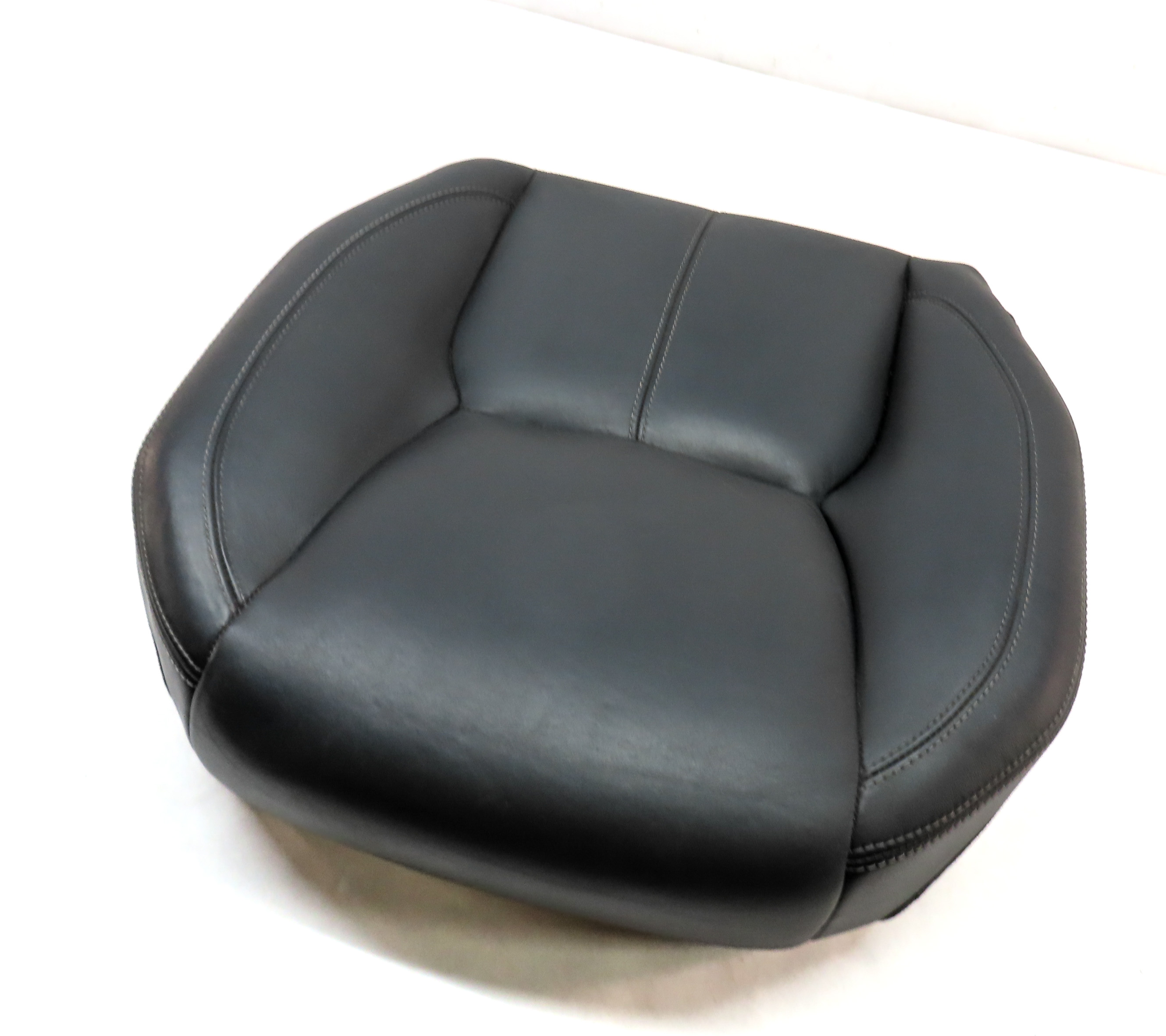 10 ROVER LR4 L319 FRONT RIGHT PASSENGER LOWER HEATED MEMORY SEAT CUSHION (Black) — exact item pictured